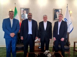 دیدار وزیر ورزش با مدیرعامل شرکت سنگ آهن مرکزی ایران